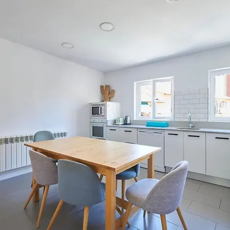 Apartamento Moderno Y Acogedor Piso En